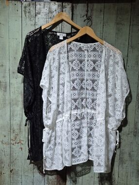 CJ Banks Black & White Crochet Lace Kimono Cover-Up Set